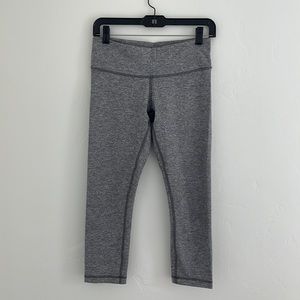 Lululemon Heather Grey Cropped Wunder Under 6 23”